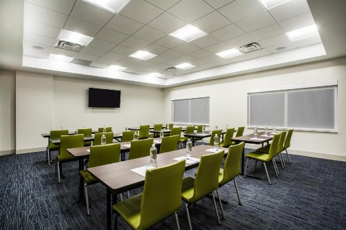 Holiday Inn Express Queensbury - Lake George Area image 14