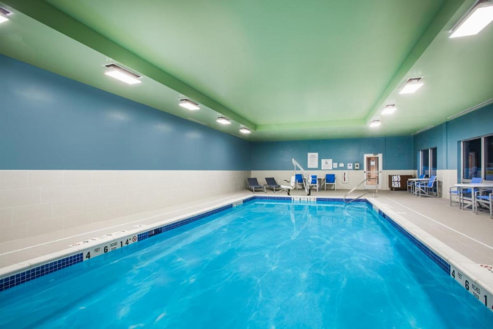 Holiday Inn Express Queensbury - Lake George Area Image 16