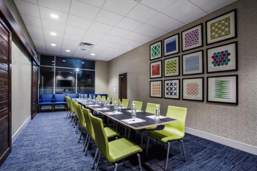 Holiday Inn Express Queensbury - Lake George Area Image 19